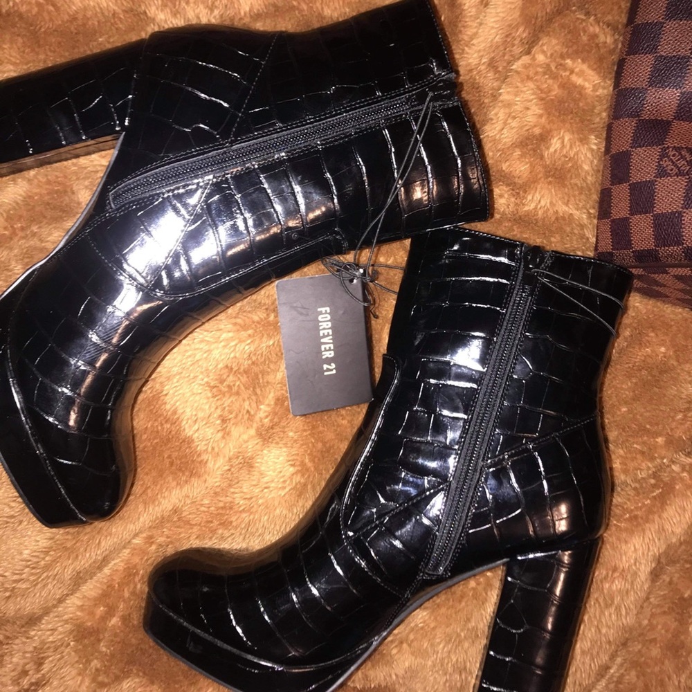 Boot high heels